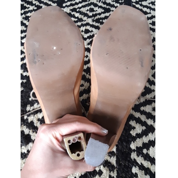 FINAL Tan Lace Up Platform Heel Boots - Picture 5 of 5